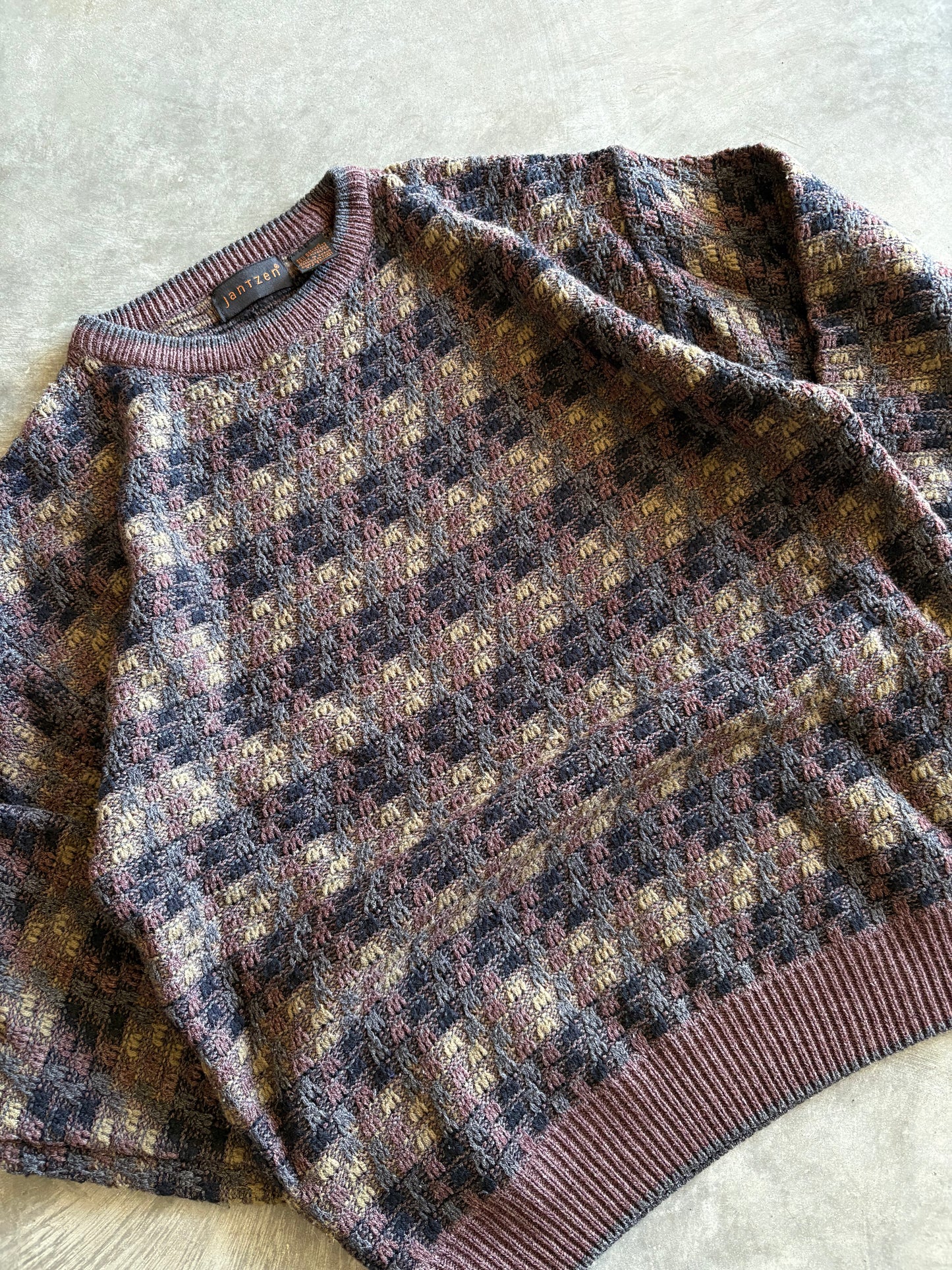 Vintage Pattern Brown Knit